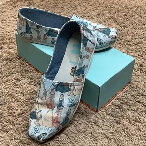 Disney Cinderella Toms Ladies Size 7.5